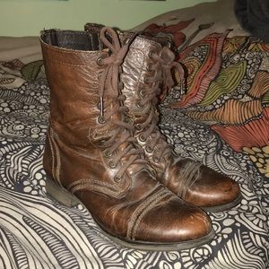 STEVE MADDEN COMBAT BOOTS